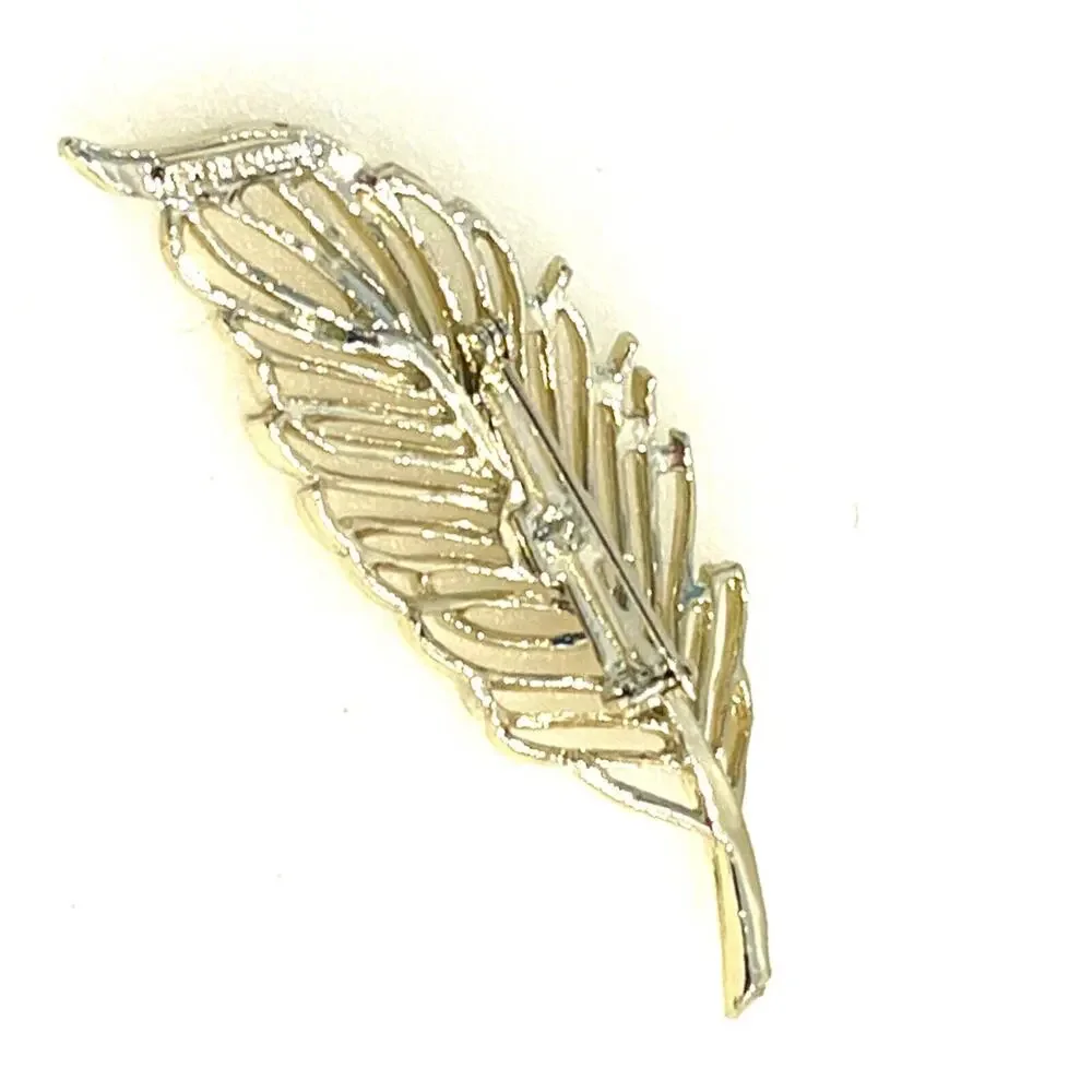 Gerrys Gold Leaf Brooch Pin 2.75